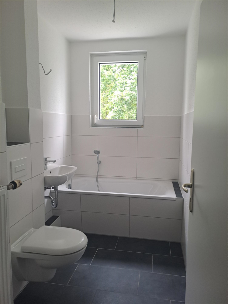 Erstbezug nach Sanierung - 2-Raum Wohnung mit Balkon! - Foto 3